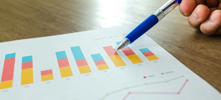 Infographic-style image showing drunk driving facts & statistics in Massachusetts